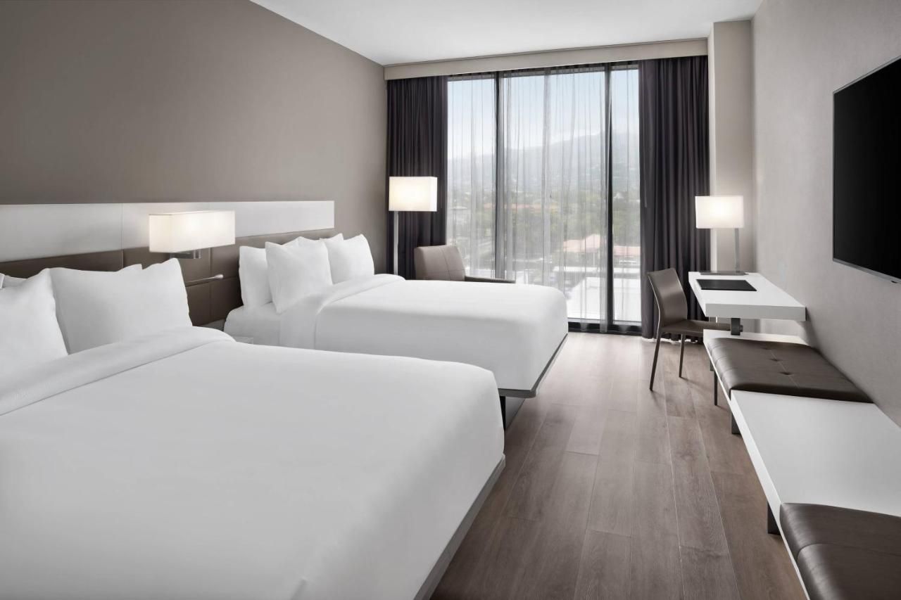 AC Hotel by Marriott Kingston