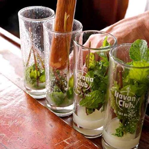 Sip authentic mojitos and daiquiris at the bars where these world-famous cocktails were born. Sip authentic mojitos and daiquiris at the bars where these world-famous cocktails were born.