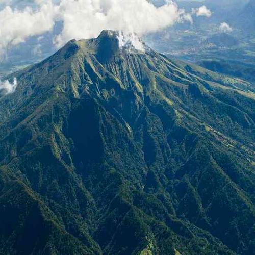 Discover Mount Pelée and Saint-Pierre’s history Discover Mount Pelée and Saint-Pierre’s history
