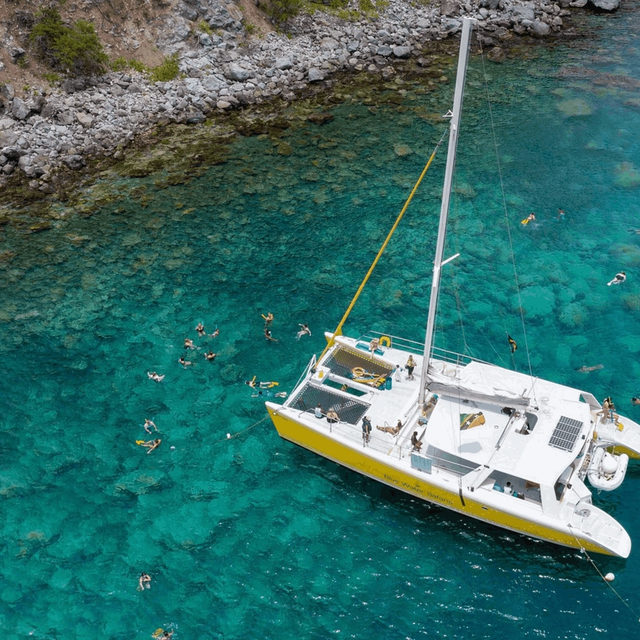 Deluxe Catamaran Snorkeling Tour Deluxe Catamaran Snorkeling Tour