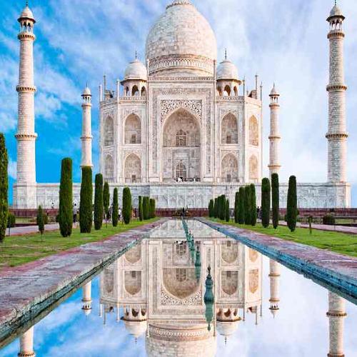 Experience the grandeur of the Taj Mahal. Experience the grandeur of the Taj Mahal.