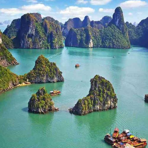Cruise through the breathtaking limestone landscapes of Ha Long Bay and island-hop across the crystal-clear waters of Phang Nga Bay. Cruise through the breathtaking limestone landscapes of Ha Long Bay and island-hop across the crystal-clear waters of Phang Nga Bay.