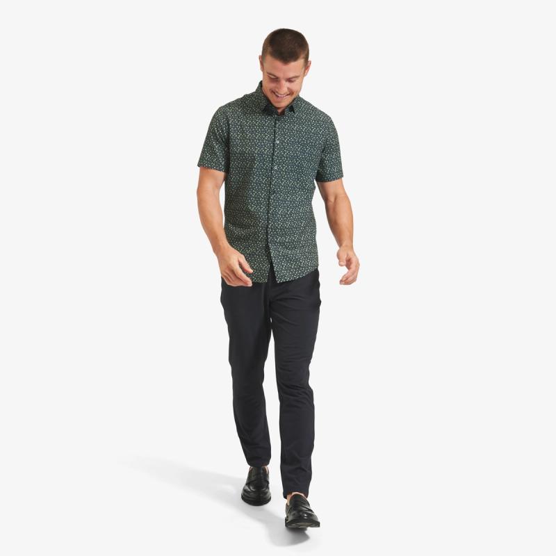 A model dressed in Mizzen+Main clothing