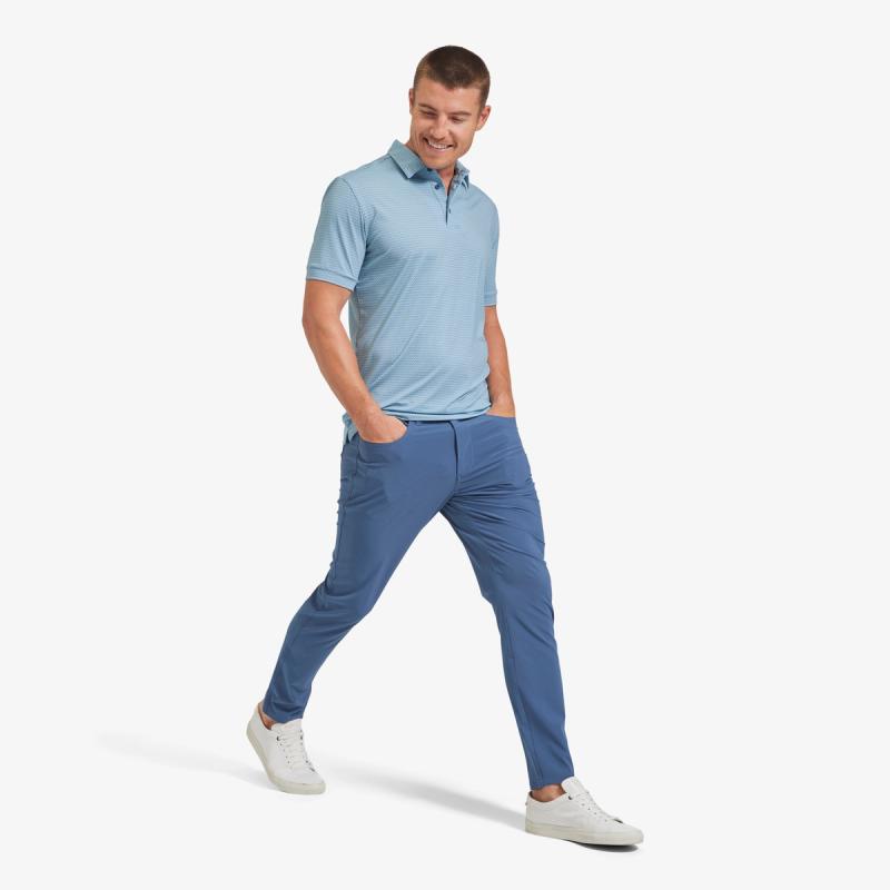 A model dressed in Mizzen+Main clothing