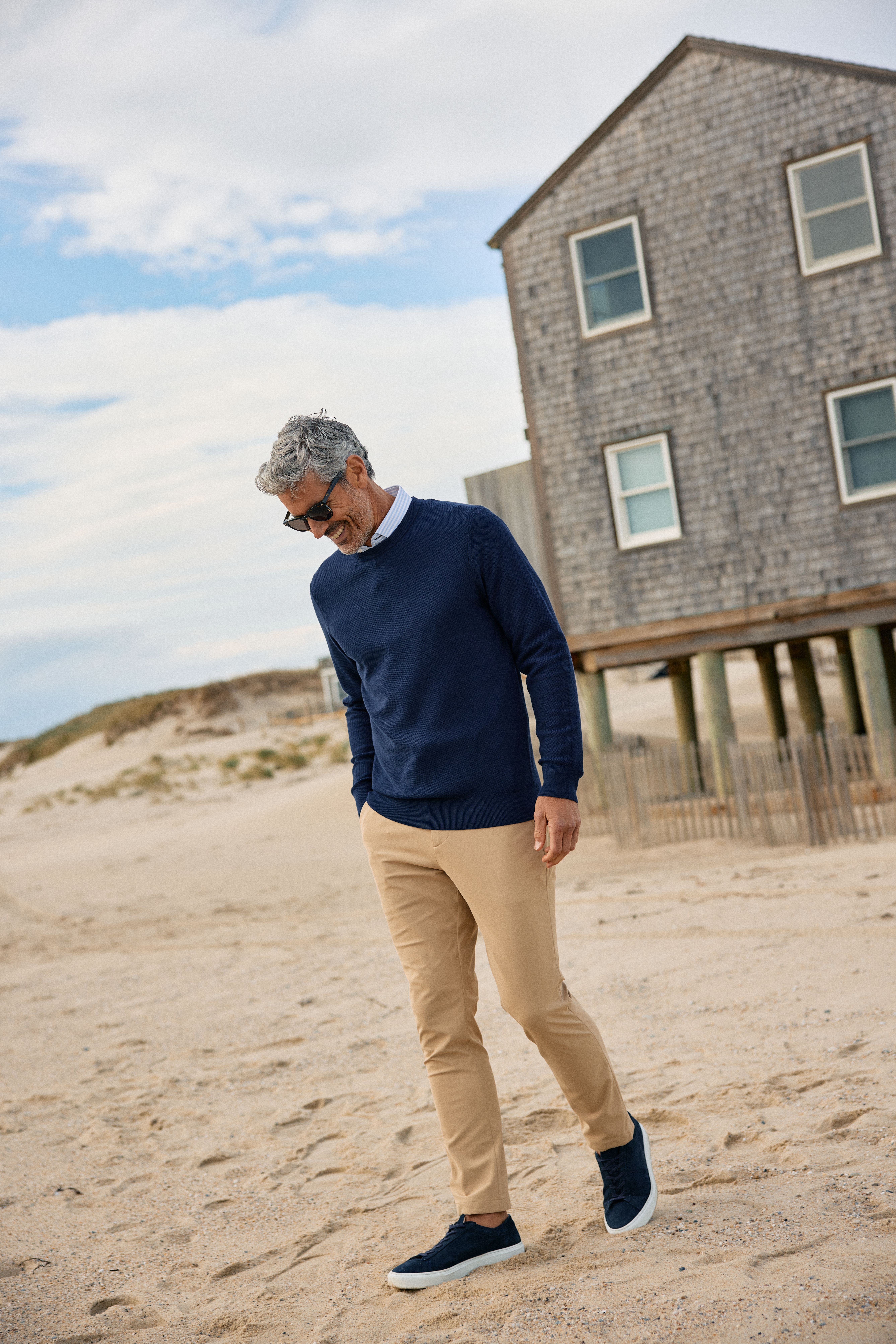 What to Wear With Chinos: 7 Men's Outfit Ideas.