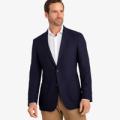 Man wearing the Mizzen+Main Navy Blue Blazer