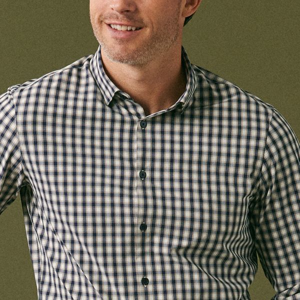 A model, wearing Mizzen+Main clothing.