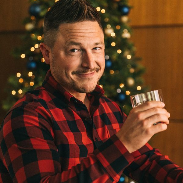 A model, wearing Mizzen+Main clothing.
