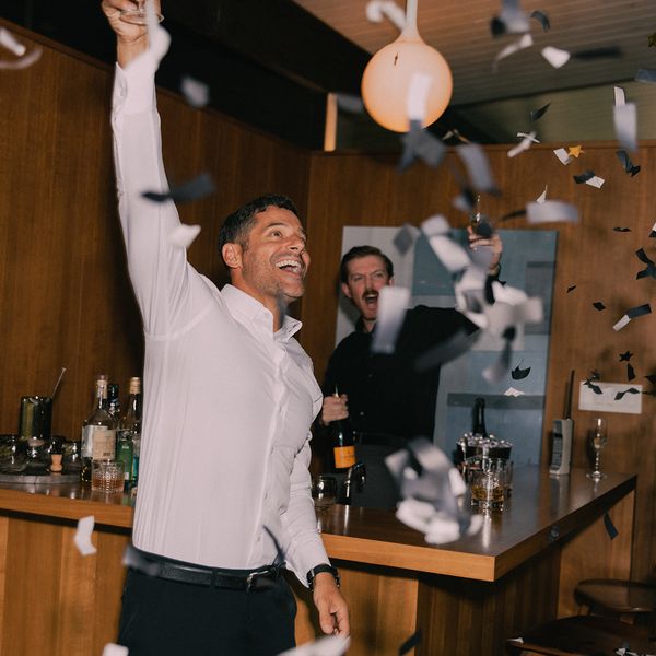 A model, wearing Mizzen+Main clothing.
