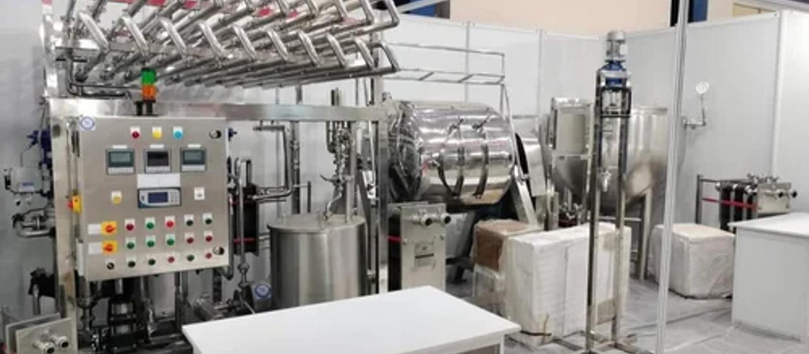 dairy startup entrepreneurs using milk production technology and dairy machinery in India 2026