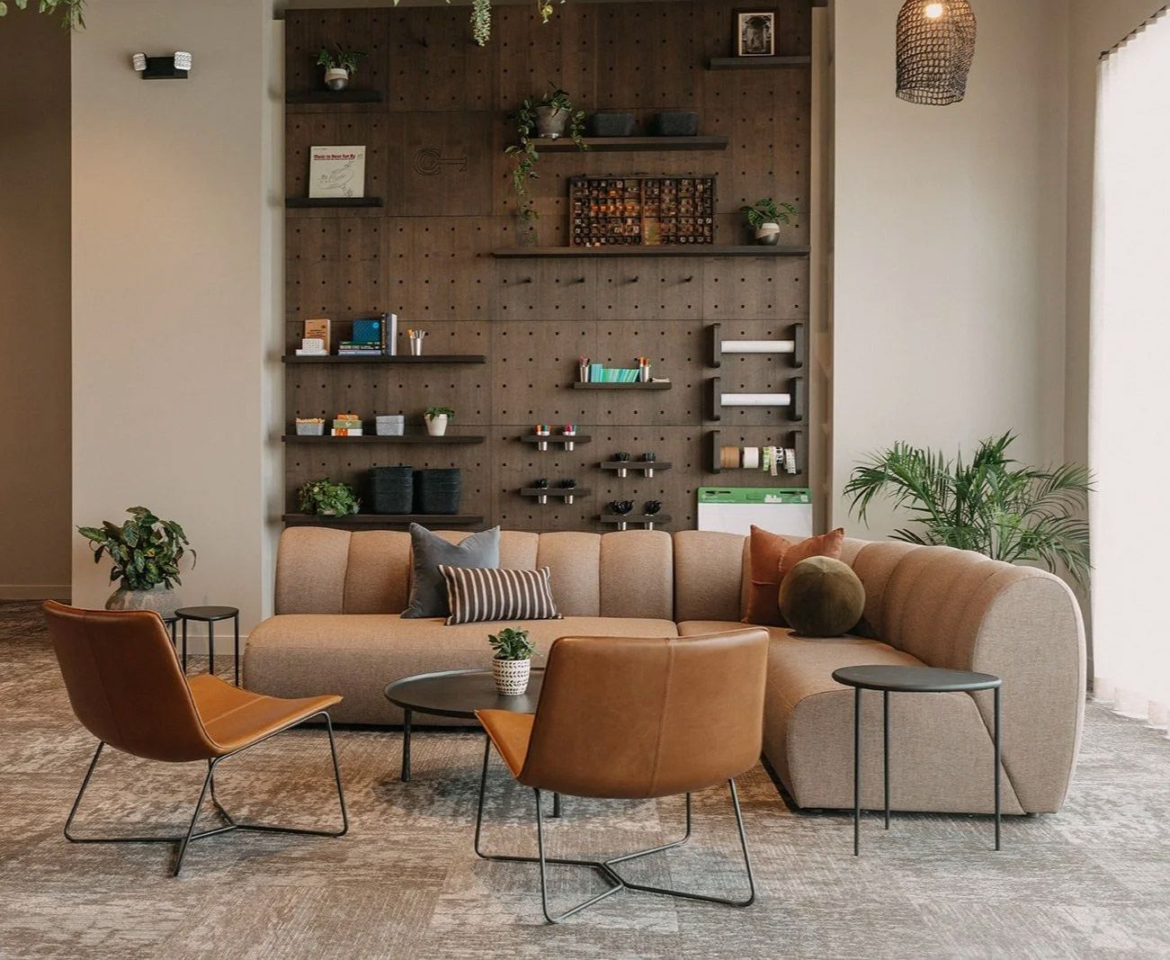 Enclave lounge