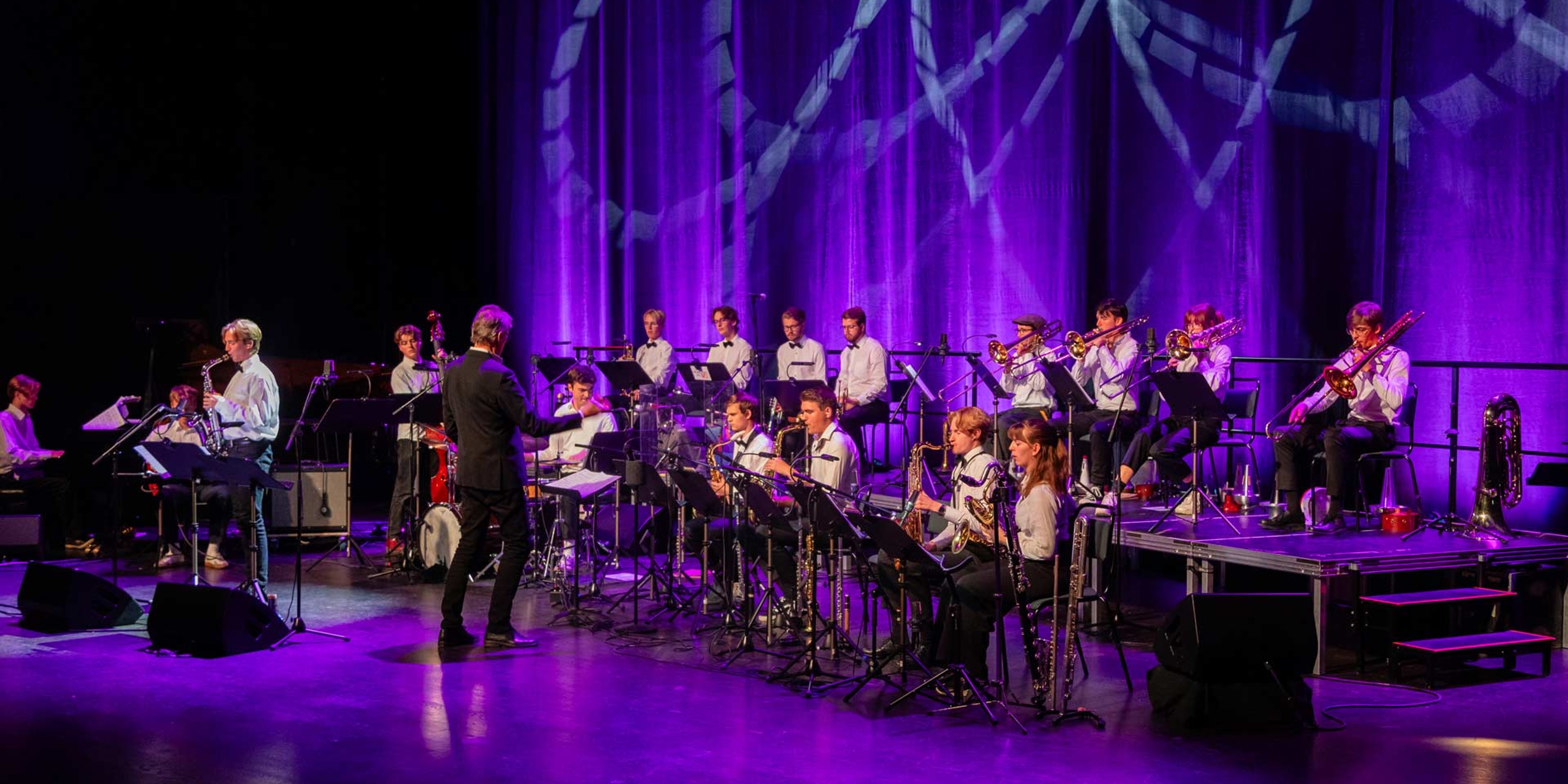 Next Generation Big Band på scenen.