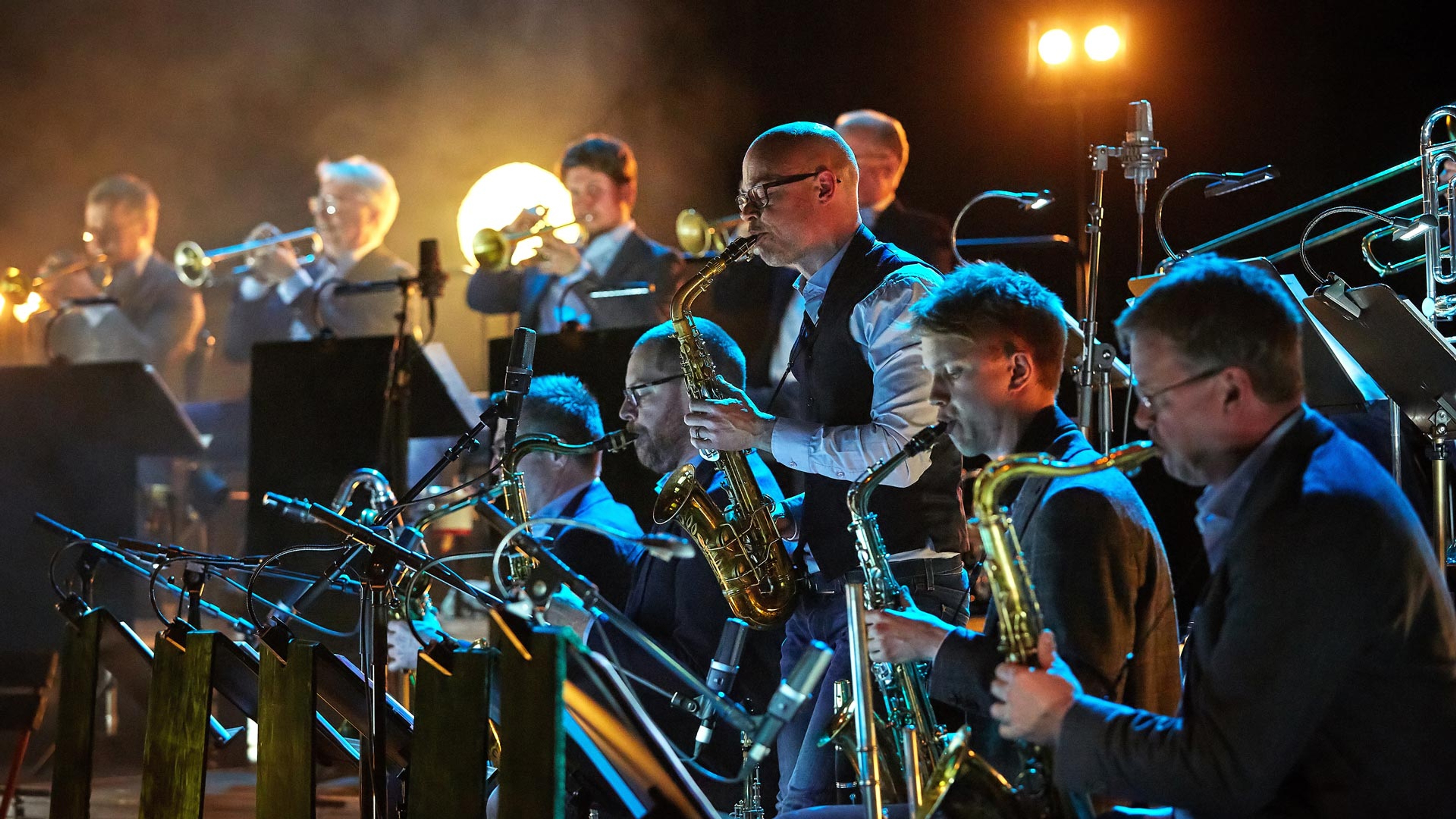 Bohuslän Big Band on stage. 