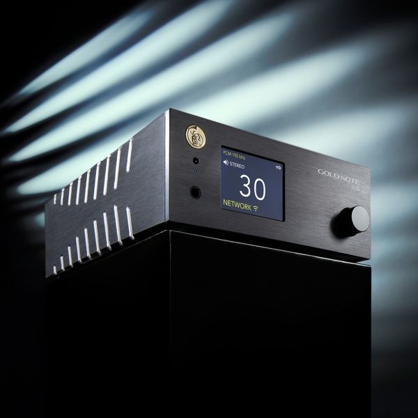 Gold Note IS-10 allt-i-ett-system i svart borstad aluminium