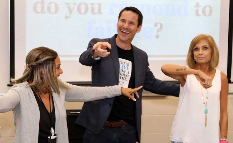 Jacksonville magician and emcee