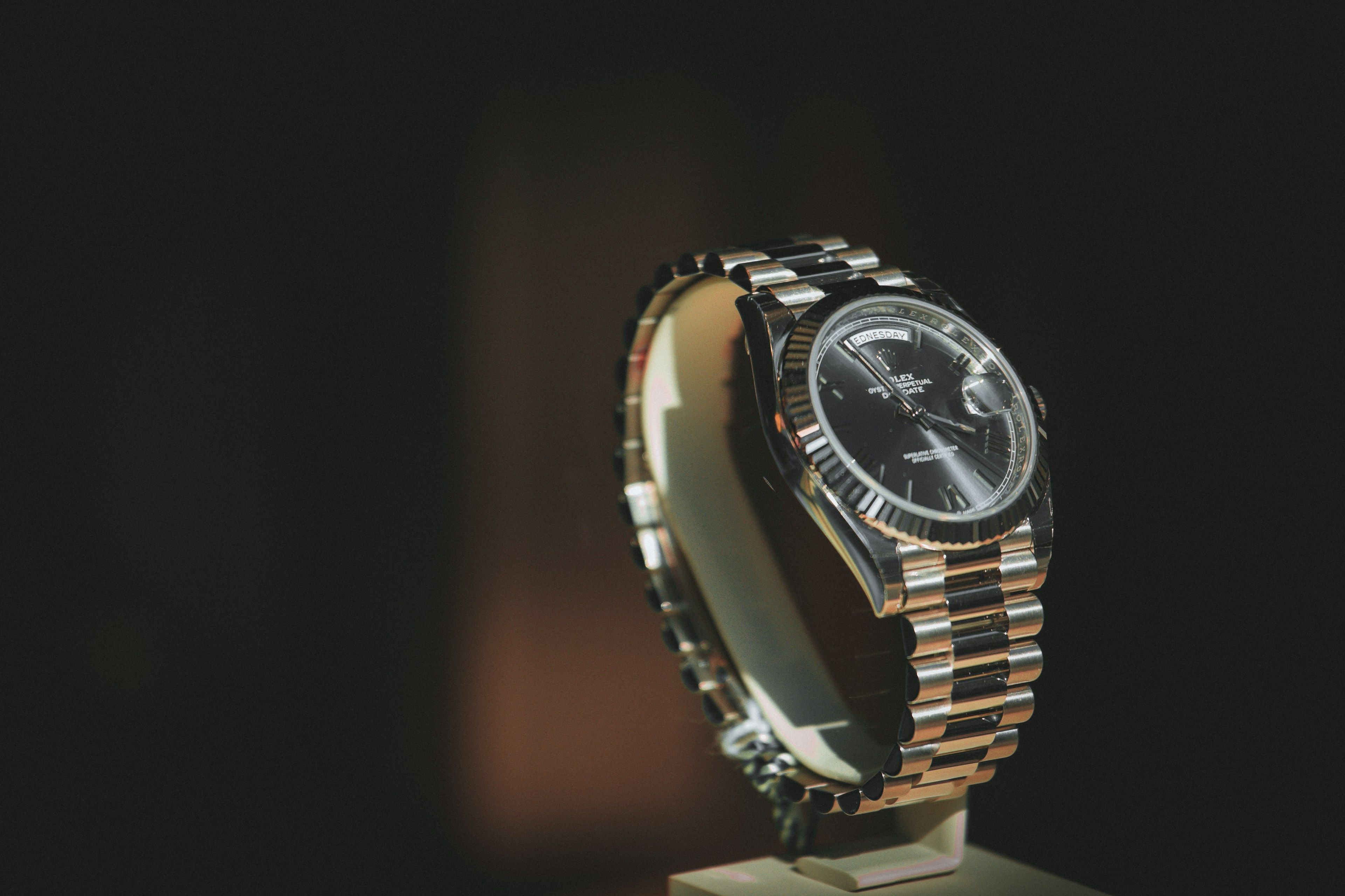 Case & Bracelet Refinishing