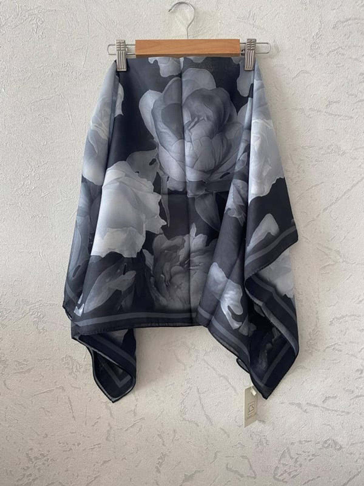 Lotus Desen Soft Eşarp- Siyah