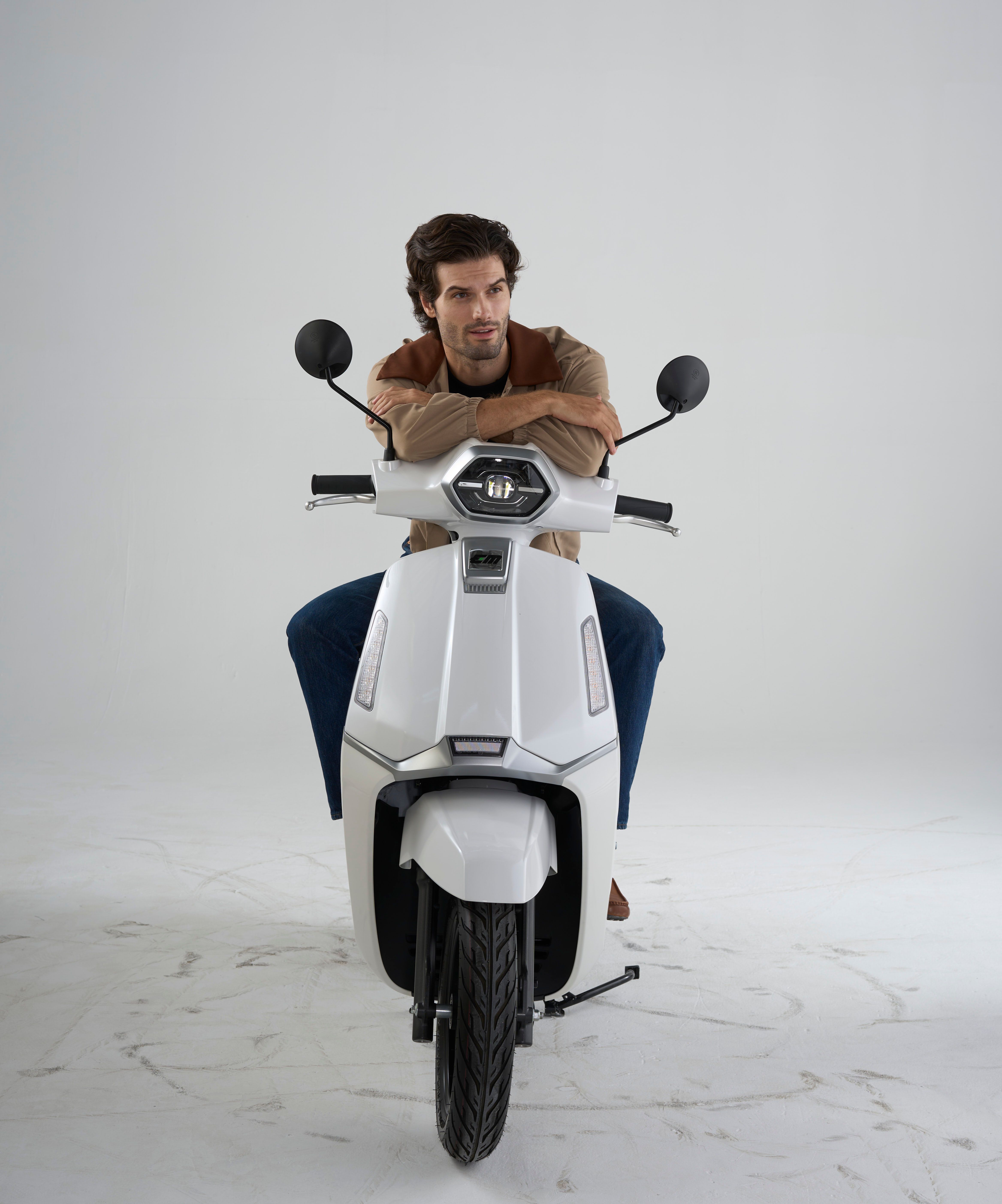 EM Milano with Model