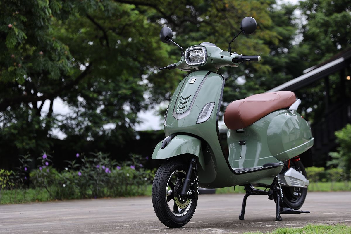 EM Legend, design for Thais everyday use