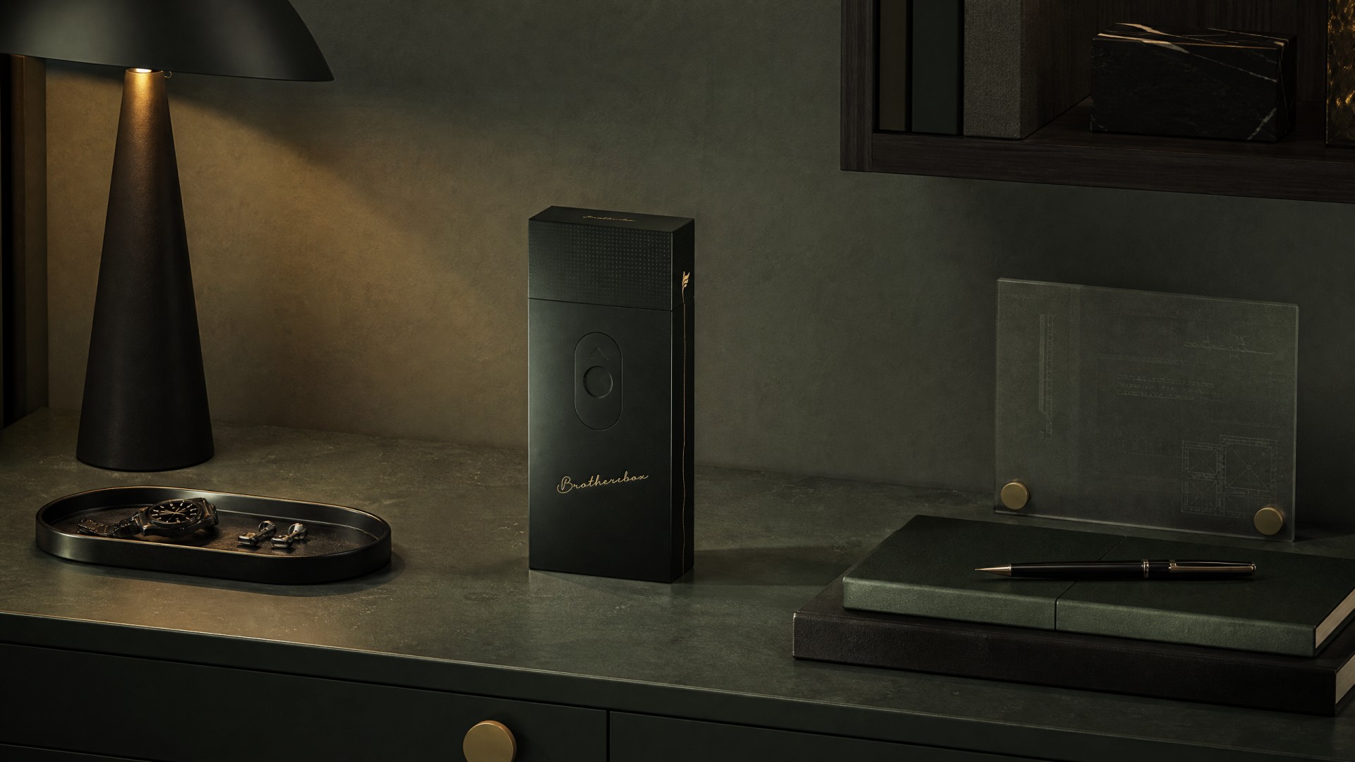 Brothersbox premium cigarette case in matte black with a restrained gold line