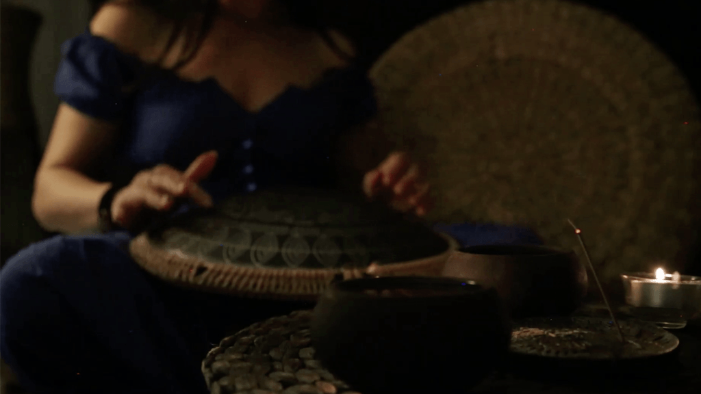 Playing the Handpan