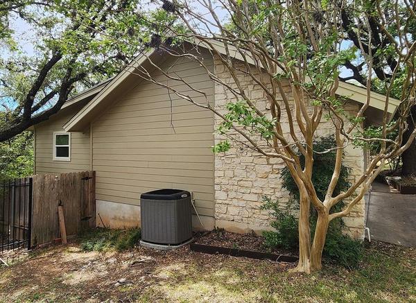 Siding project photo 1 of 5 — Scenic Brook, Austin, TX