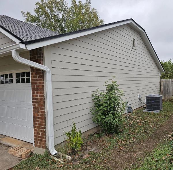 Siding project photo 2 of 4 — Butternut Place, Cedar Park, TX