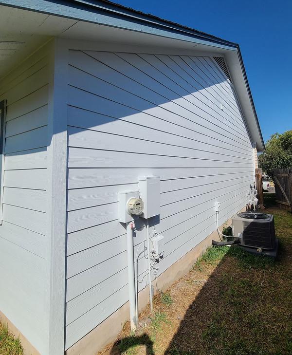Siding project photo 1 of 4 — Yaupon Trail, Round Rock, TX