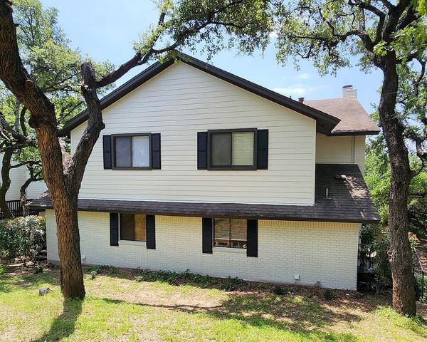 Siding project photo 5 of 8 — Westlake, Austin, TX