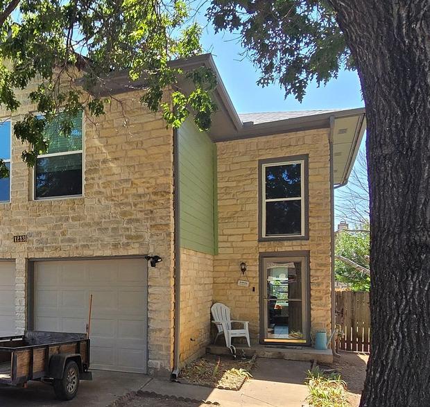 James Hardie 8.25" Select Cedar Mill detail — Greenslopes at Lake Creek, Round Rock (photo 3)