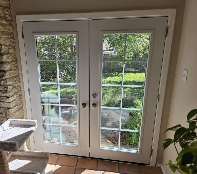 Provia Entry Doors With Grids detail — Heritage Hills, Austin (photo 3)