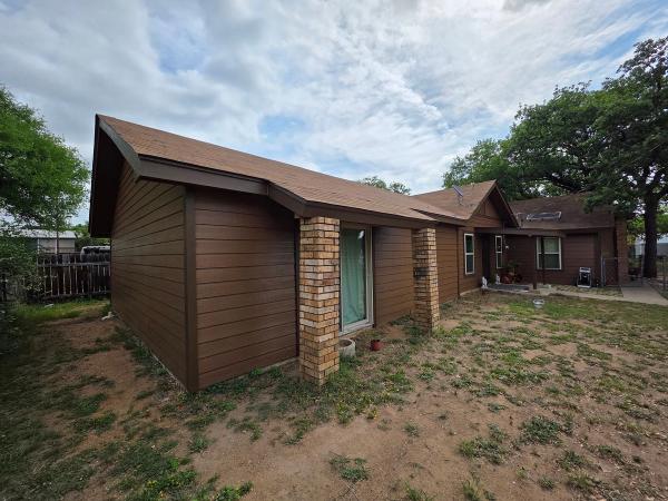 Siding project photo 7 of 10 — Castlelake, Marble Falls, TX