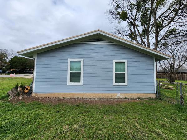 Siding project photo 3 of 4 — North Austin, Austin, TX