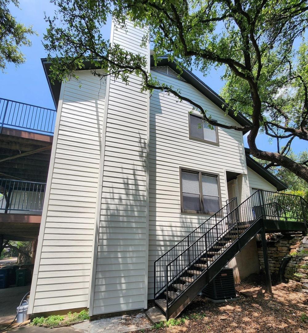 Siding project photo 1 of 8 — Westlake, Austin, TX