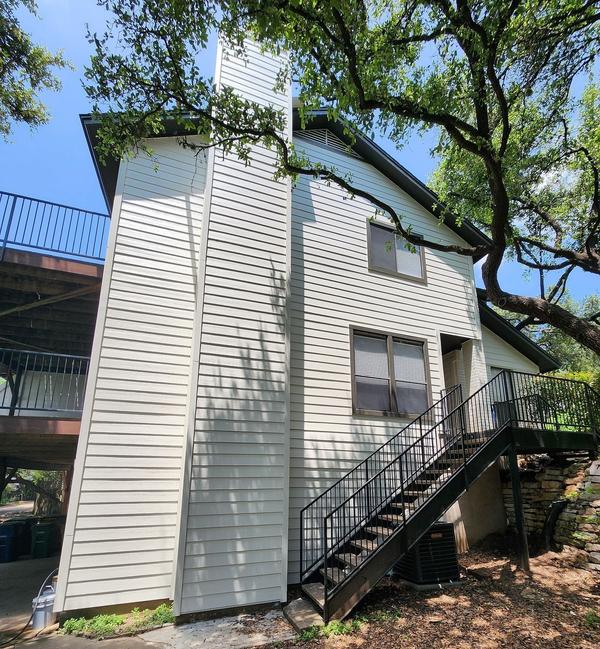 Siding project photo 1 of 8 — Westlake, Austin, TX