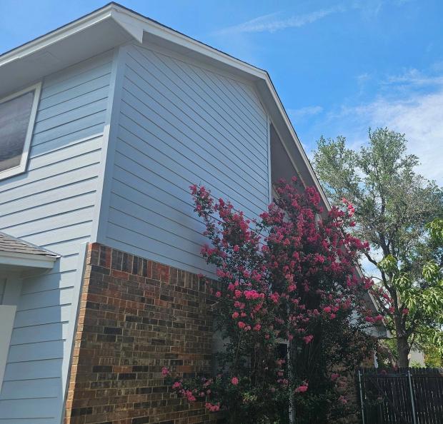 James Hardie 8.25" Select Cedar Mill detail — West Oak Hill, Austin (photo 6)