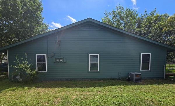 Siding project photo 6 of 9 — Goforth, Buda, TX