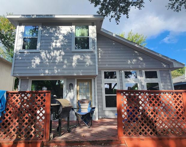 James Hardie 8.25" Select Cedar Mill detail — Parkwood, Austin (photo 5)