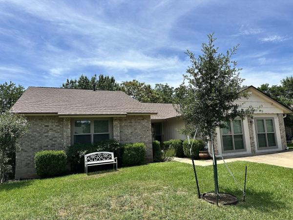 Shingle Roofing project photo 3 of 4 — Goldbridge, Austin, TX
