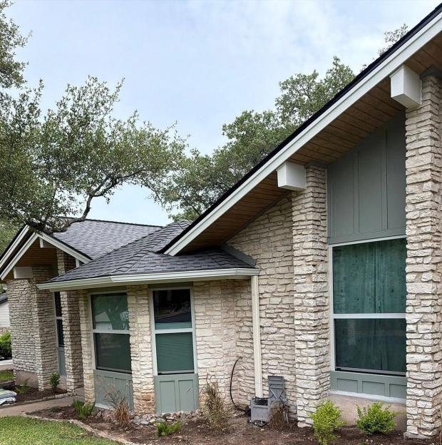 James Hardie James Hardie Board & Batten 16" On Center detail — Spicewood Springs, Austin (photo 12)