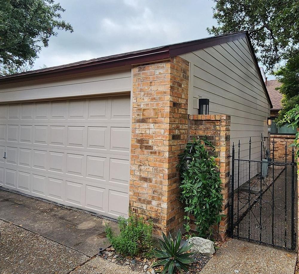 James Hardie 8.25" Primed Select Cedar Mill detail — Adirondack, Austin