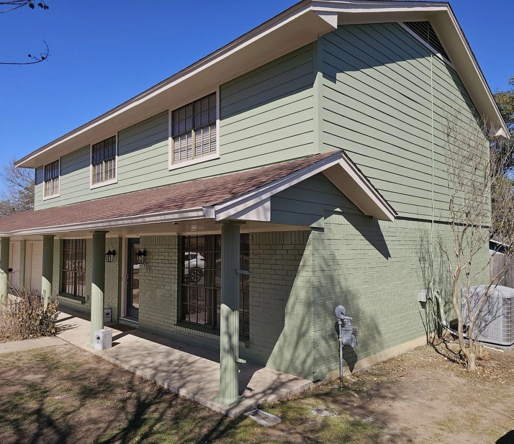 James Hardie 8.25" Select Cedar Mill detail — Heritage Hills, Austin
