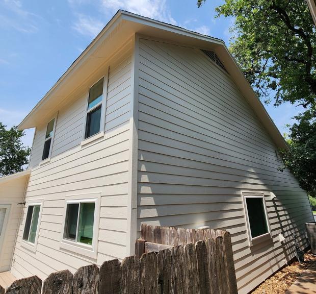 James Hardie 8.25" Primed Select Cedar Mill detail — Milwood, Austin (photo 8)