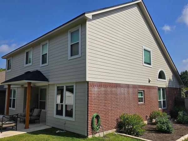Siding & Gutters in Maple Run, Austin, TX