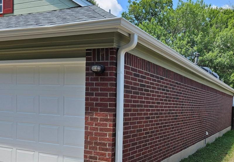 James Hardie JH 7.25" Primed Smooth detail — Scofield Farms, Austin (photo 3)