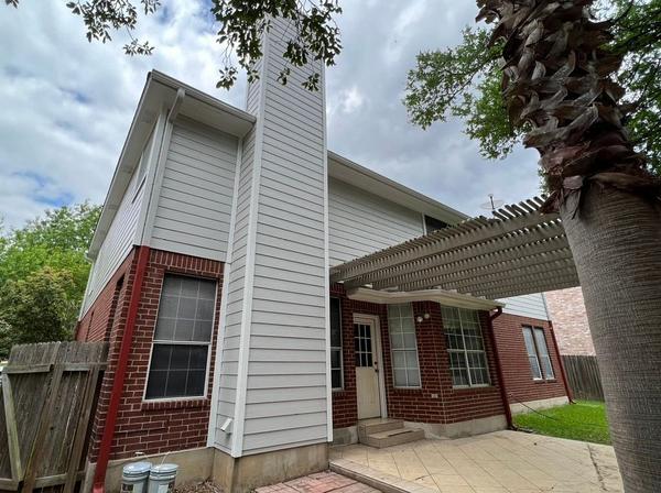 Siding project photo 3 of 4 — Maple Run, Austin, TX