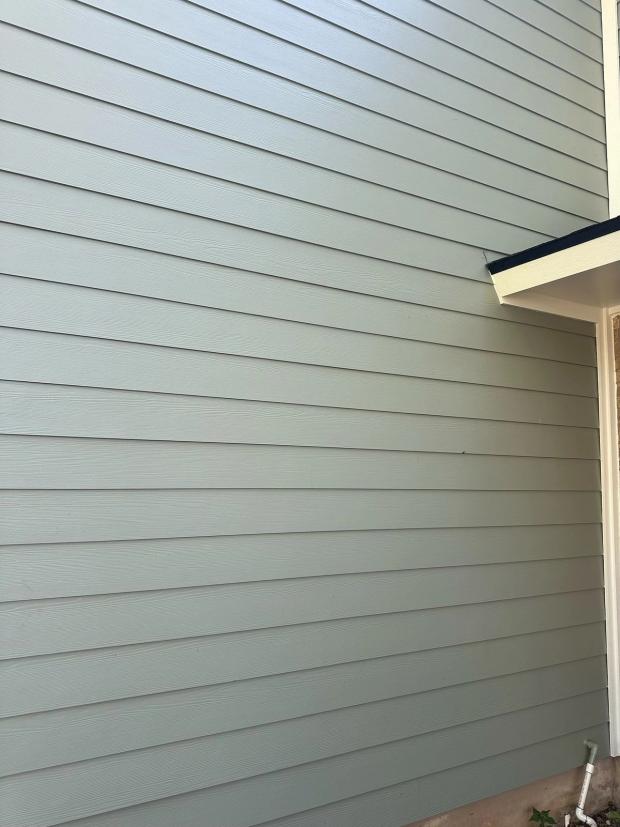 James Hardie 8.25" Select Cedar Mill detail — Tanglewood Forest, Austin (photo 10)
