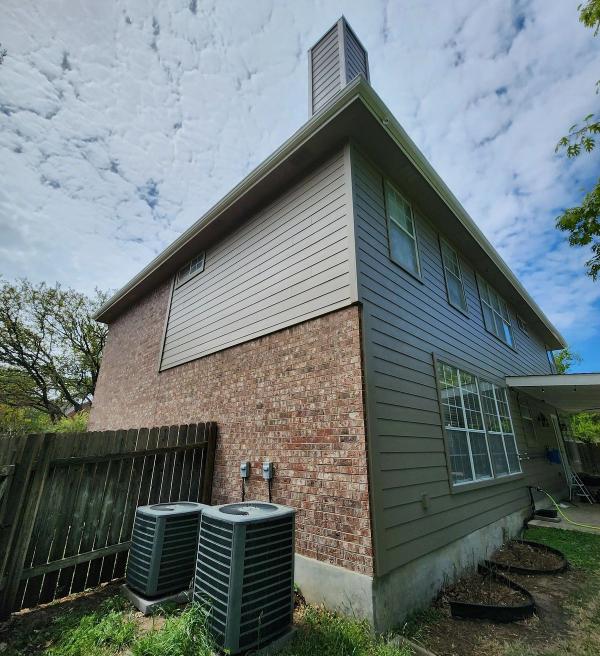 Siding & Shingle Roofing in Tin Roof Cove, Round Rock, TX
