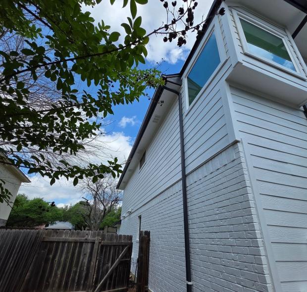 James Hardie 7.25" Select Cedar Mill detail — Woods Of Brushy Creek, Austin (photo 4)