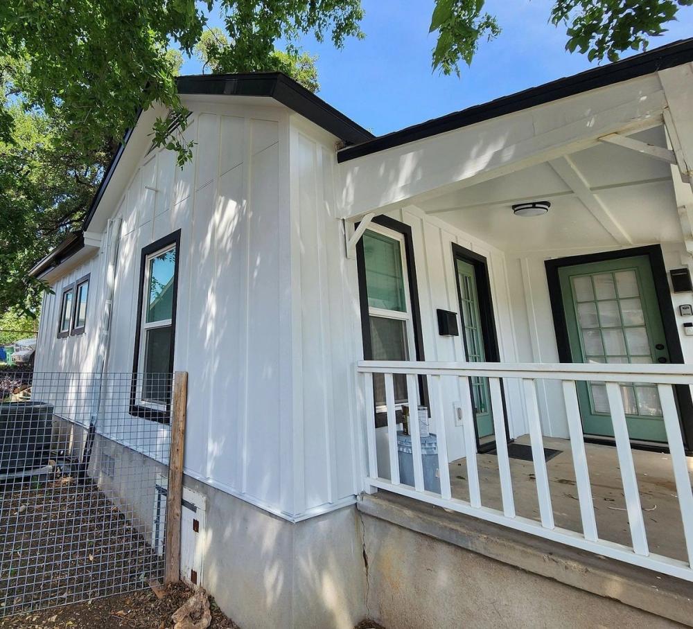 Siding project photo 1 of 4 — East Austin, Austin, TX